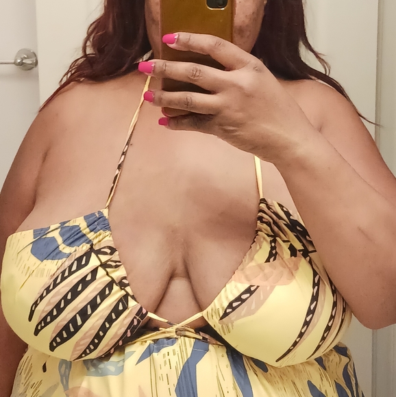 Halter Dress - Picture 13 of 13